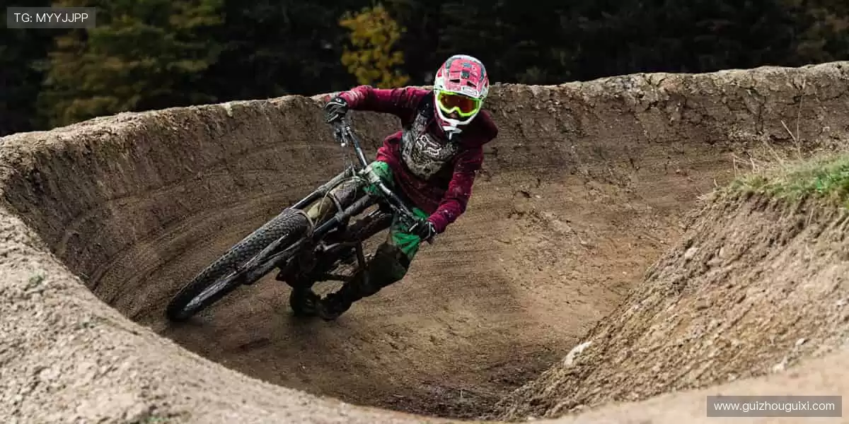 🎯专业装备，助力突破！🏋️‍♂️品质护航，成就你的运动梦想！